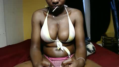 ellanah Tracie online show from March 6, 9:14 am