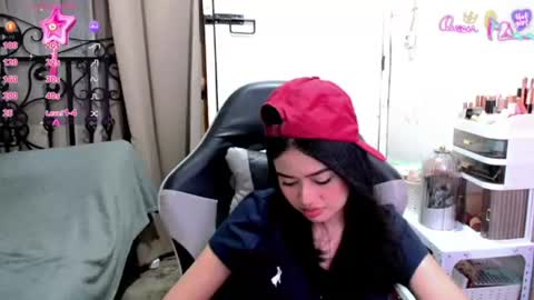 Leah online show from July 10, 6:01 pm