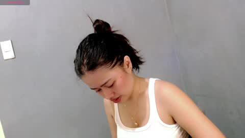 Leah online show from February 3, 6:45 am