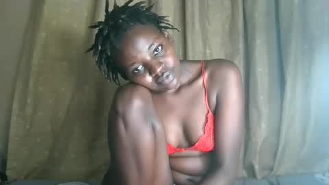 sweet_smiles2 online show from May 21, 11:22 pm