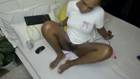 Nina online show from December 11, 12:02 pm