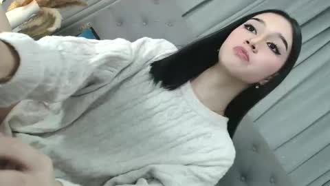 sweet_tatiana28 online show from May 2, 4:13 pm