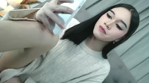sweet_tatiana28 online show from May 8, 3:28 pm