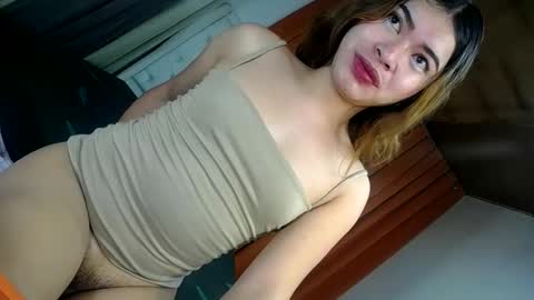 sweet_trexie online show from May 7, 1:34 am