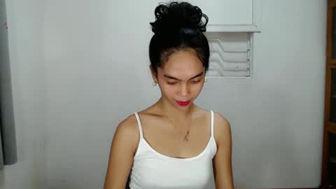 Snapshot of sweet_tyla chatting on February 18, 10:38 am sweet_tyla online show from February 18, 10:38 am