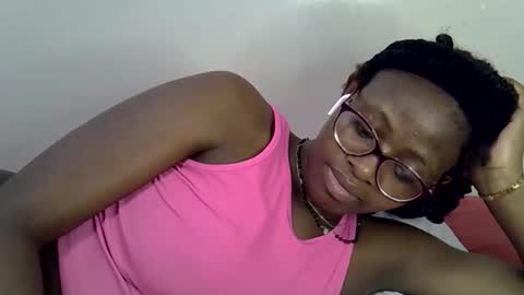 sweet_zarah online show from April 29, 2:49 am