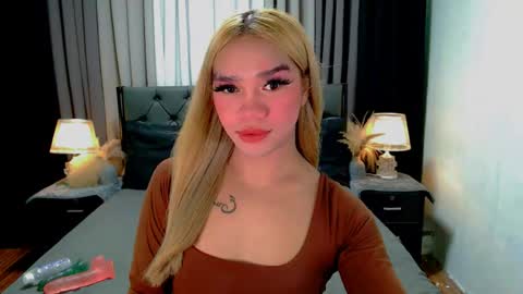 bea takashi  online show from April 25, 12:51 pm