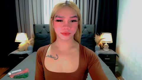 bea takashi  online show from April 24, 12:40 pm