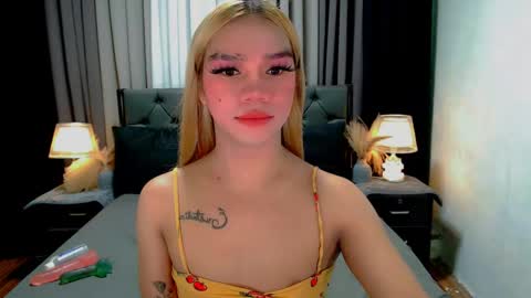 bea takashi  online show from May 5, 10:10 am