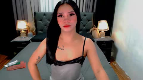 bea takashi  online show from June 19, 9:37 am