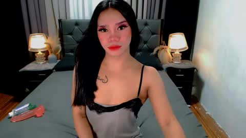 bea takashi  online show from June 21, 9:48 am