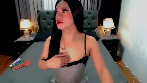 bea takashi  online show from July 4, 9:57 am