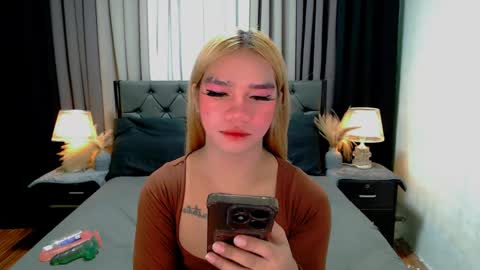 bea takashi  online show from April 29, 5:30 pm