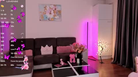 Amelia 3 - Im a naughty girl3 online show from May 5, 7:19 pm