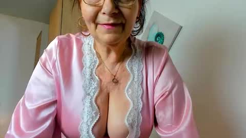 Viorica online show from April 27, 2:20 am