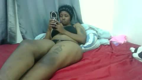 Snapshot of sweetass689 chatting on October 21, 2:49 am sweetass689 online show from October 21, 2:49 am