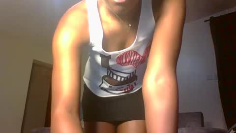 Snapshot of sweetass_02 chatting on March 9, 9:14 pm bianca online show from March 9, 9:14 pm