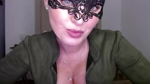 Snapshot of sweetberryxxx chatting on November 1, 12:55 am Diana online show from November 1, 12:55 am