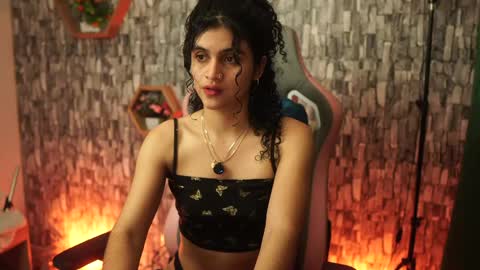 Salom independent model online show from April 22, 4:08 am