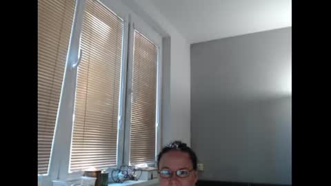 Sweetboobs85h online show from June 25, 6:51 am