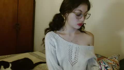 sweetcalm_ online show from June 17, 3:00 am