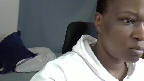 reinah online show from March 11, 2:14 am