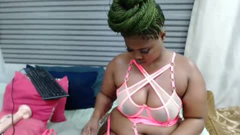 queen online show from March 14, 7:07 pm