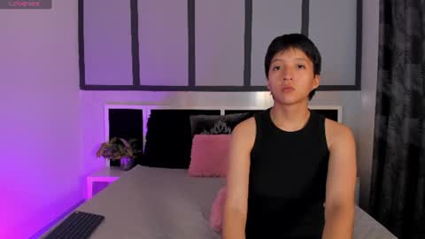 Eva Short hair girl  - Victoria Long red hair online show from June 24, 12:39 am