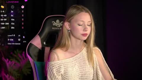 Lina online show from April 29, 5:07 pm
