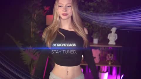 Lina online show from April 30, 5:40 pm