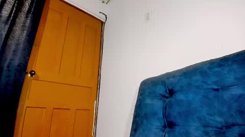 Amelia online show from July 29, 5:02 pm