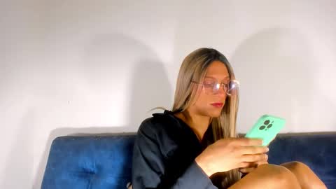 Amelia online show from February 5, 11:55 am