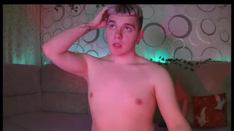 Justin online show from April 1, 9:34 pm