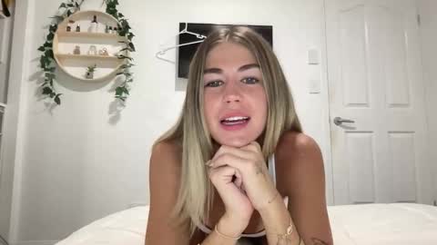 Stacie online show from March 7, 9:15 pm