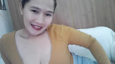 Stacy online show from April 30, 5:40 pm