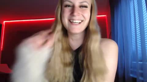 sweetgermangoddess online show from June 13, 6:40 pm