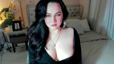 Layla online show from April 29, 3:55 am