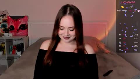 Hannah online show from September 17, 2:09 pm