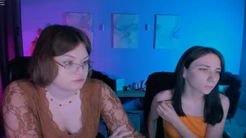 Chloe online show from May 2, 7:41 pm