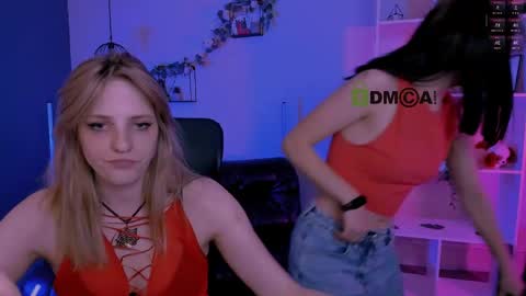 Chloe online show from May 1, 7:19 pm