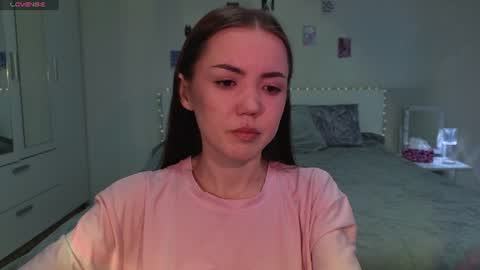 sweetieee_kira online show from June 16, 5:44 am