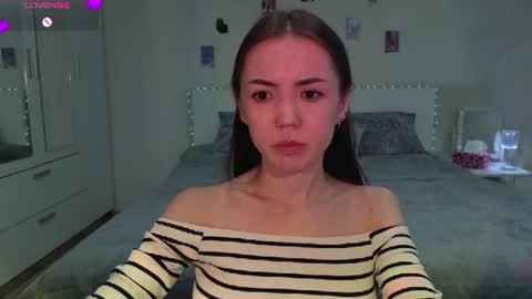 sweetieee_kira online show from June 18, 9:04 am
