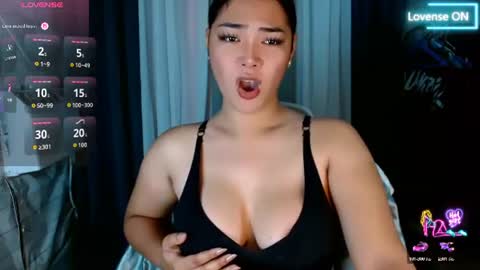 sweetiefox1 online show from July 18, 5:42 am