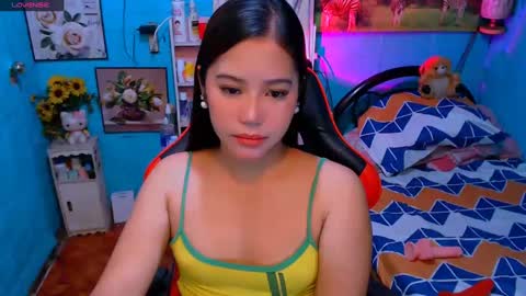 Snapshot of sweetienicole chatting on March 5, 9:04 pm Nicole online show from March 5, 9:04 pm