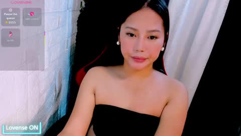 Nicole online show from May 10, 3:13 am