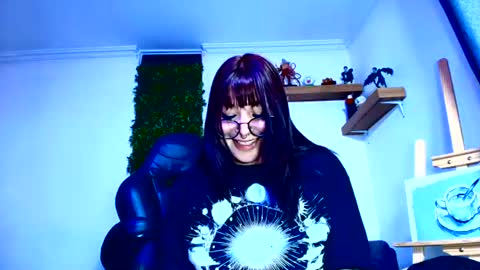Isabella online show from June 23, 5:48 am