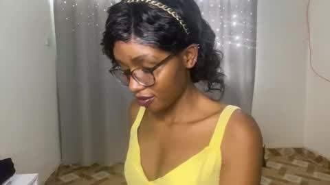 sweetivy645263 online show from February 27, 11:36 am