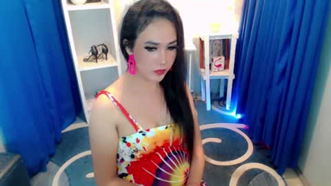 dessiree online show from July 11, 2:27 am