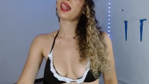 SWEET LATINA online show from August 1, 12:56 am