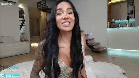 Laura Saenz  Geminis online show from August 8, 4:00 am